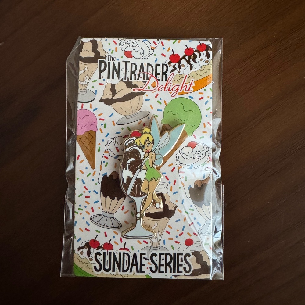 DSSH Pin Trader Delight Tinkerbell pin Limited Edition